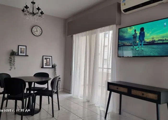 Historical Center Pretty House *